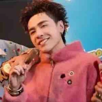 Quang Hùng (dì út)