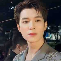 Bùi anh tú