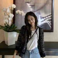 Kim Jennie (Em)