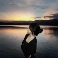Phương Anh (bạn Chi và Duy