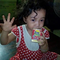 Thùy Trang ( lúc nhỏ )