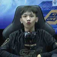 Phạm Vũ Hoài Nam- Red