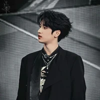 严浩祥 _Nghiêm Hạo Tường
[ Papa em ]