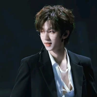 河端林 _Hạ Tuấn Lâm 
Papi em]