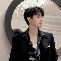 王俊凯_ Vương Tuấn Khải[ Papa Hắn]