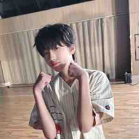 Nhiếp Vĩ Thần 
