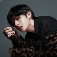 KIM TAEHYUNG (alpha)