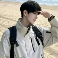 hoàng long/bạn thân nam9/