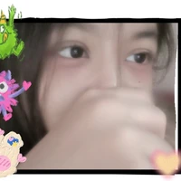 /TG/ thò ku vào ổ điện