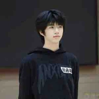 Trương Hàm Thuỵ 