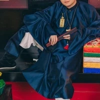 Ông Hoàng(cha Duy)