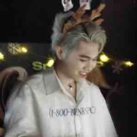 Hoàng Đức Duy(em)