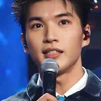 Hiếu( H)