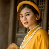 Từ mama(đại khái giống quản gia)