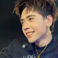 Lê Quang Hùng (Phone)