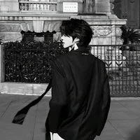 Hoàng Văn Huy( cha Rhyder)