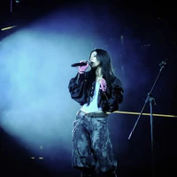 Trần Thảo Linh(cô)