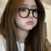 Diễm Ý_bạn nữ9