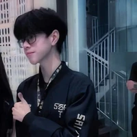 Đinh Tấn Khoa<hắn>