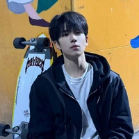 Dương Anh Quân -- anh trai nu9