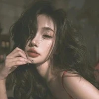 Mai Vân ( bạn của con hệ thống) 