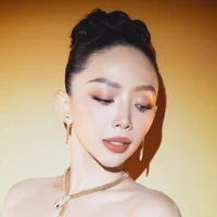 Nguyễn Khoa Tóc Tiên