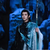 Mạch Ly "Ẩn Tôn"