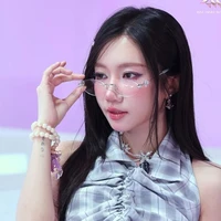 Khương Hoàn Mỹ _Orange - Cam