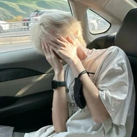 Dương Hoàng Bảo Ân //anh trai nu9//