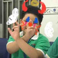 Cả 5 người..