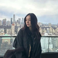 Lee Hyeri (cô)