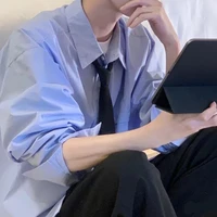 Oh Teyi (thư ký của cô)