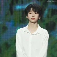 Nhiếp Vĩ Thần
