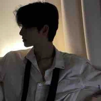 •Viên Hiển• Ivan