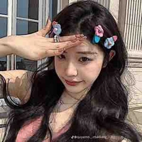Chị của hùng(Lý)