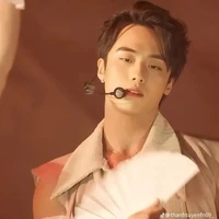 hai đang doo