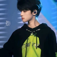 uông tuấn hy-gã