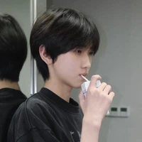 Tả Kỳ Hàm_cậu