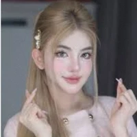 Mia Le