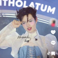 Pháp Kiều (🌹)