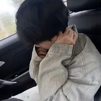 Ong Hoàng Cự Giải || cancel || O