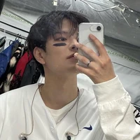 ủa chip dợ Seungmin nè!!!
