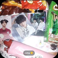 tg được độc giả tặng quà nè :>>