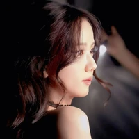 Kim Jisoo/Chị/