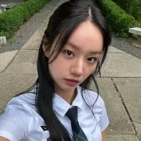 lee hyeri(cô)