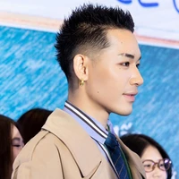 Lê Thượng Long-con nuôi
