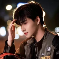 Huỳnh Hoàng Hùng ( hùng huỳnh)