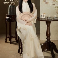 Ngọc Hạnh  |    Cô 3