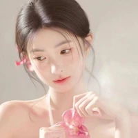 Trương Thư Ngân - mẹ anh