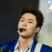 Dương Domic(bn Rhy)